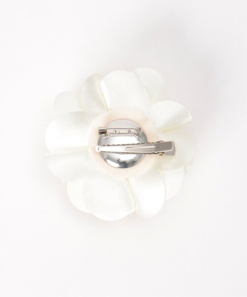 ikka(イッカ)の「【フォーマル対応】フラワーコサージュA(ブローチ/コサージュ・レディース・ホワイト/オフホワイト/グレー/ベージュ・FREE)」の10枚目の写真