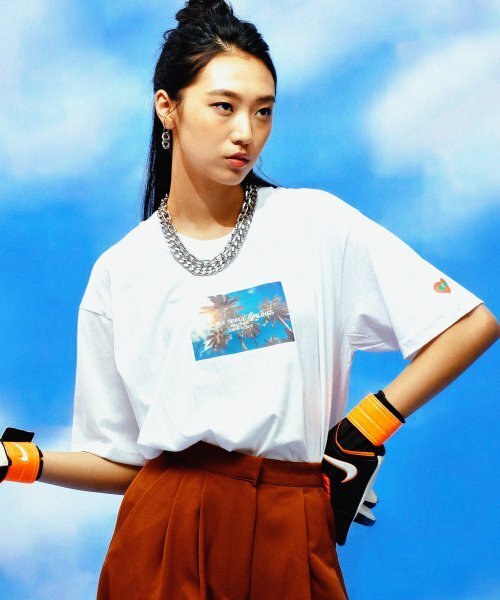 COME（シーオーエムイー）の「[ユニセックス] ‘マルディブ’ Tシャツ (ホワイト)（Tシャツ/カットソー・メンズ・その他・2(M)）」の2枚目の写真