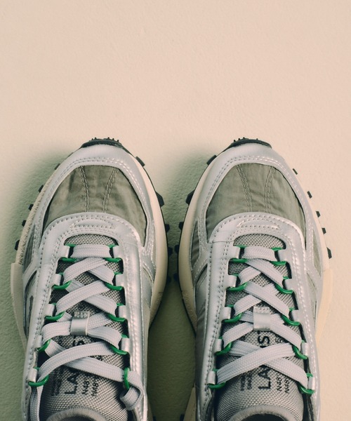 LACOSTE（ラコステ）の「【LACOSTE（ラコステ）】ELITE ACTIVE（スニーカー・レディース・シルバー・23/23.5/24/24.5/25.5）」の8枚目の写真