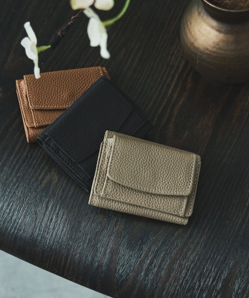 Fashion Letter（ファッションレター）の「エンボスレザー コンパクトミニウォレット 三つ折り財布（財布・レディース・グレイッシュベージュ/ブラック/キャメル・FREE）」の7枚目の写真