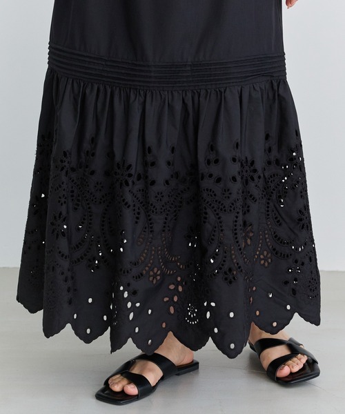 LAVEANGE(ラビアンジェ)の「刺繍レースフレアスカート(スカート・レディース・ブラック/オフホワイト・4L/3L/LL/M/5L)」の19枚目の写真
