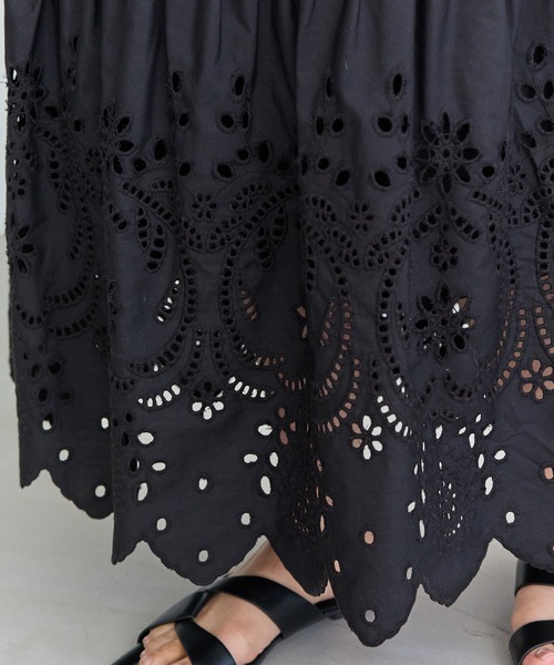 LAVEANGE(ラビアンジェ)の「刺繍レースフレアスカート(スカート・レディース・ブラック/オフホワイト・4L/3L/LL/M/5L)」の21枚目の写真