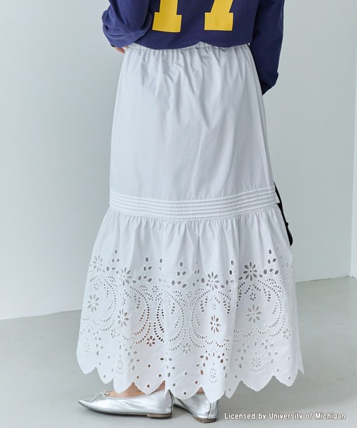 LAVEANGE(ラビアンジェ)の「刺繍レースフレアスカート(スカート・レディース・ブラック/オフホワイト・4L/3L/LL/M/5L)」の15枚目の写真