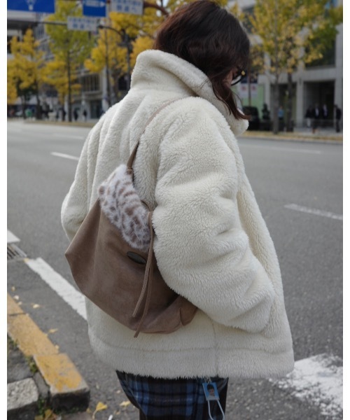 jumelle（ジュメロ）の「バンビバッグ（ショルダーバッグ・レディース・ベージュ・FREE）」の5枚目の写真