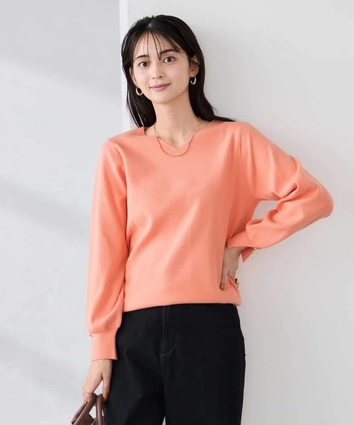 a.v.v（アーヴェヴェ）の「【WEB限定】Vネックパフスリーブニット（ニット/セーター・レディース・ライラック/アイボリー/ブラック/ブルー/グレー/ピンク・36/38/40/42）」の22枚目の写真