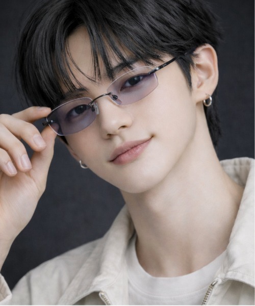 B.I.D.(ビーアイディー)の「《スクエアリムレス カラーレンズサングラス》(サングラス・メンズ・クリア/ライトブラウン/ライトグレー/ライトパープル・FREE)」の4枚目の写真