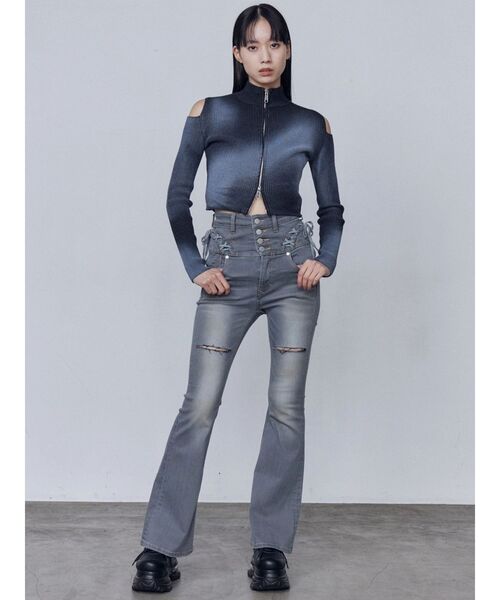 EMODA(エモダ)の「カットウォッシュドプレーティングジップニット(ニット/セーター・レディース・ブラック/ベージュ/ピンク・FREE)」の6枚目の写真