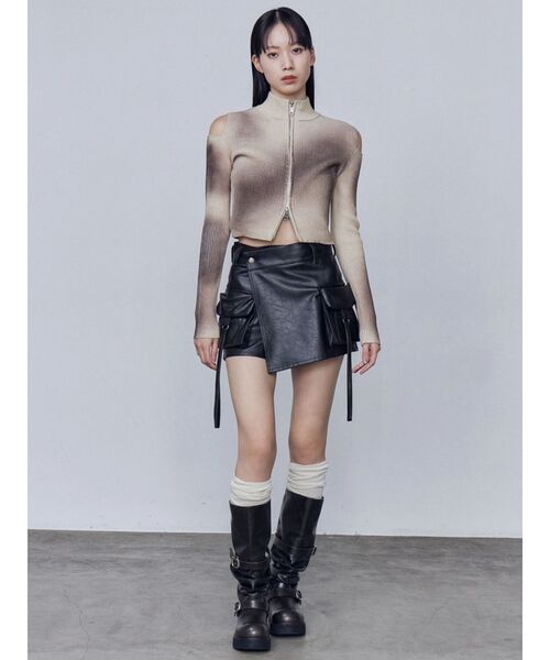 EMODA(エモダ)の「カットウォッシュドプレーティングジップニット(ニット/セーター・レディース・ブラック/ベージュ/ピンク・FREE)」の15枚目の写真