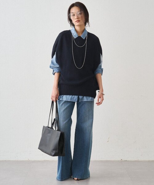 LOUNGEDRESS（ラウンジドレス）の「ギマ鹿子ポンチョニットベスト（ベスト・レディース・ネイビー/ベージュ・FREE）」の9枚目の写真