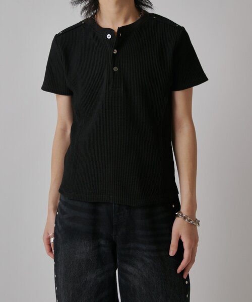 Lui's（ルイス）の「SURJENT　ワッフルヘンリーネックTシャツ（Tシャツ/カットソー・メンズ・チャコールグレー/ブラック・1/2）」の20枚目の写真