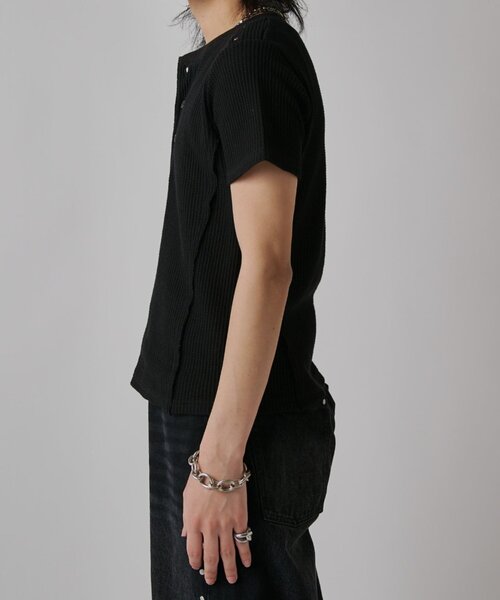 Lui's（ルイス）の「SURJENT　ワッフルヘンリーネックTシャツ（Tシャツ/カットソー・メンズ・チャコールグレー/ブラック・1/2）」の22枚目の写真