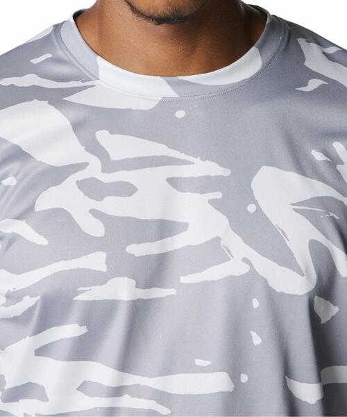 UNDER ARMOUR（アンダーアーマー）の「UAテック ノベルティ ロングスリーブ クルーネック Tシャツ（ベースボール/メンズ）（Tシャツ/カットソー・メンズ・グレー・XL/2XL）」の4枚目の写真