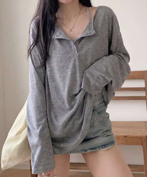 yuue' ( wear )(ユーイ)の「オーバーサイズヘンリーネックゆるロングTシャツ(Tシャツ/カットソー・レディース・ホワイト/ブラック/グレー・FREE)」の1枚目の写真
