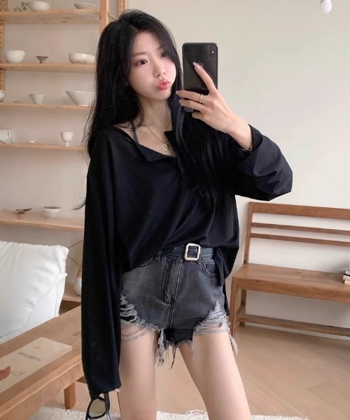 yuue' ( wear )(ユーイ)の「オーバーサイズヘンリーネックゆるロングTシャツ(Tシャツ/カットソー・レディース・ホワイト/ブラック/グレー・FREE)」の16枚目の写真