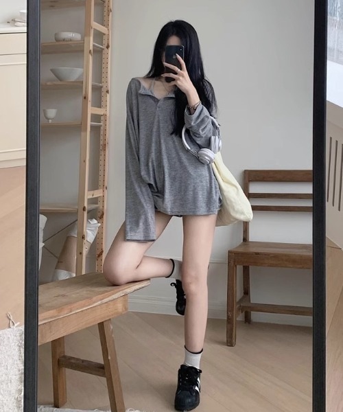 yuue' ( wear )(ユーイ)の「オーバーサイズヘンリーネックゆるロングTシャツ(Tシャツ/カットソー・レディース・ホワイト/ブラック/グレー・FREE)」の9枚目の写真