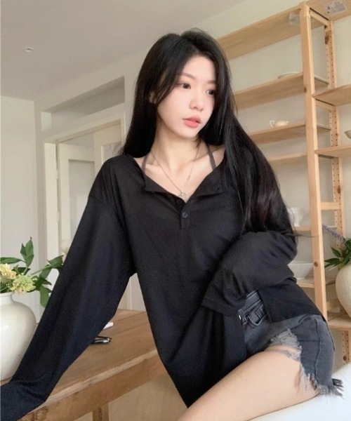 yuue' ( wear )(ユーイ)の「オーバーサイズヘンリーネックゆるロングTシャツ(Tシャツ/カットソー・レディース・ホワイト/ブラック/グレー・FREE)」の13枚目の写真