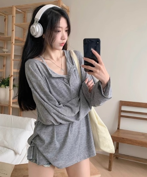 yuue' ( wear )(ユーイ)の「オーバーサイズヘンリーネックゆるロングTシャツ(Tシャツ/カットソー・レディース・ホワイト/ブラック/グレー・FREE)」の11枚目の写真