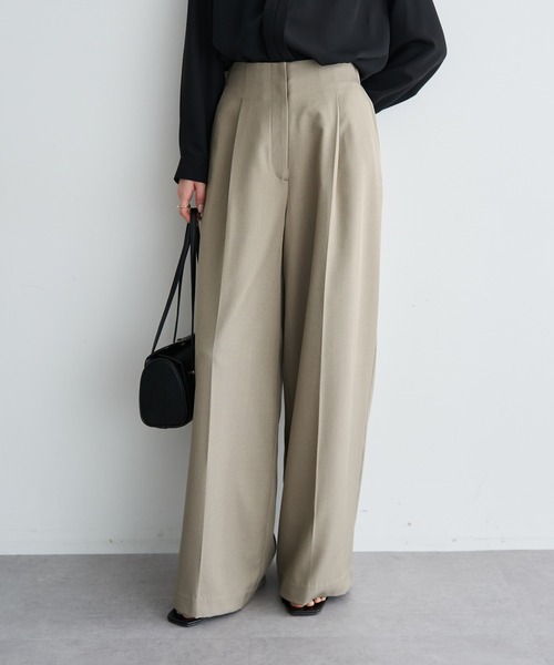 YECCA VECCA（イェッカヴェッカ）の「タックワイドパンツ（その他パンツ・レディース・ネイビー/ピンク/グレイッシュベージュ・S/M/M-L）」の2枚目の写真