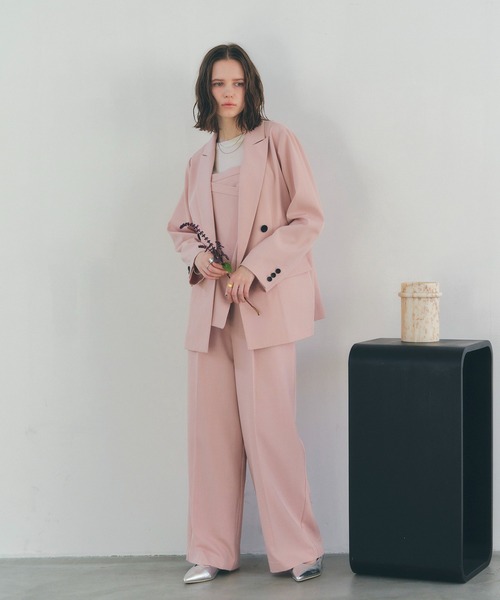 YECCA VECCA（イェッカヴェッカ）の「タックワイドパンツ（その他パンツ・レディース・ネイビー/ピンク/グレイッシュベージュ・S/M/M-L）」の5枚目の写真