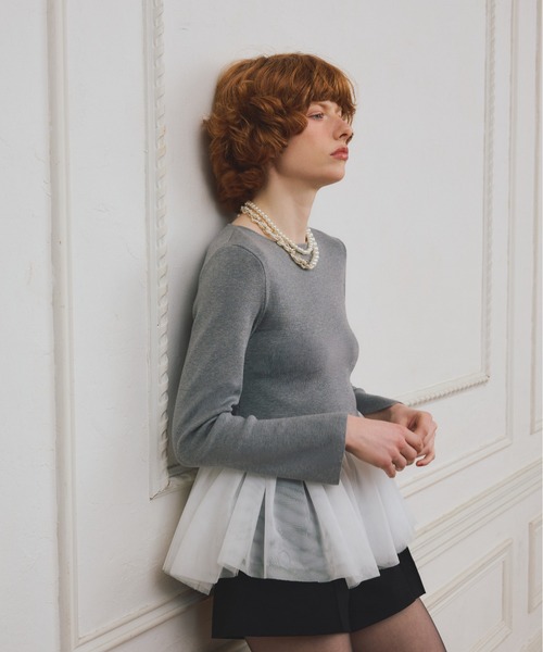 EIMY ISTOIRE（エイミーイストワール）の「【PRE ORDER】チュールペプラムニットプルオーバー（ニット/セーター・レディース・ホワイト/グレー/ピンクベージュ/ブラック・F）」の7枚目の写真