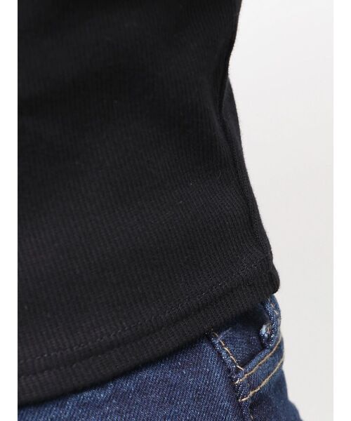 EMODA(エモダ)の「ロゴパッチクロップドロンT(Tシャツ/カットソー・レディース・ホワイト/ブラック/ブルー/ネイビー・FREE)」の5枚目の写真