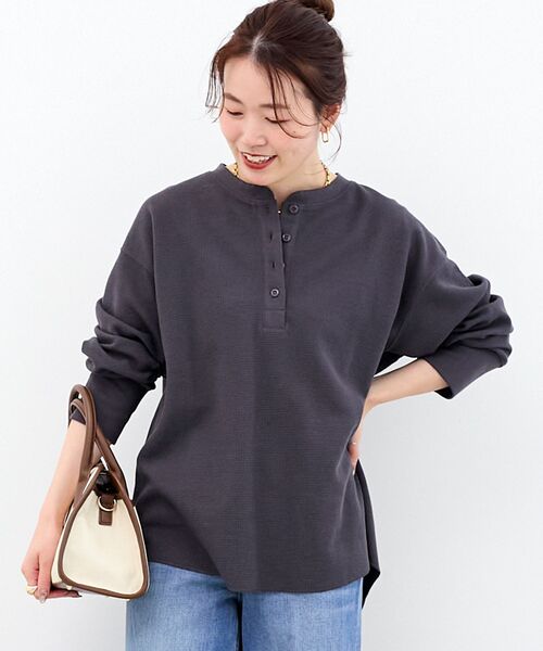 le.coeur blanc（ルクールブラン）の「サーマル裾ラウンドプルオーバー（Tシャツ/カットソー・レディース・ダークグレー/ホワイト・38）」の14枚目の写真