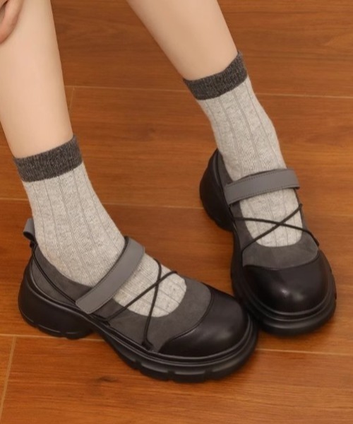 Vipoa(ヴィポア)の「メリージェーンスニーカーローファー(スニーカー・レディース・グレー/ブラック・LARGE/MEDIUM/SMALL)」の14枚目の写真