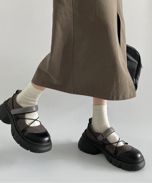 Vipoa(ヴィポア)の「メリージェーンスニーカーローファー(スニーカー・レディース・グレー/ブラック・LARGE/MEDIUM/SMALL)」の10枚目の写真
