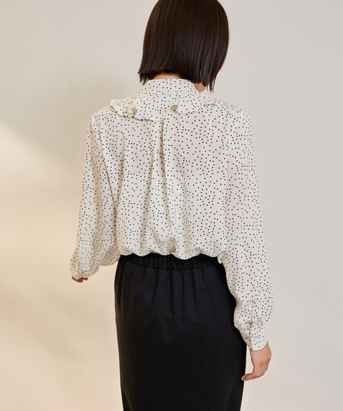 ketty(ケティ)の「デシンVネックフリルドットボウタイブラウス≪手洗い可能≫(シャツ/ブラウス・レディース・ホワイト系その他/ブラック系その他・M)」の13枚目の写真