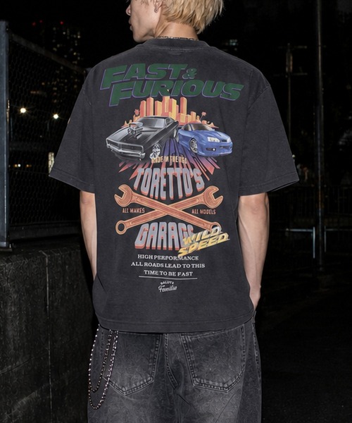 JOHN'S CLOSET(ジョンズクローゼット)の「【15】〔UNIVERSAL Pictures〕アイコンプリント ユーズドライク半袖Tシャツ(Tシャツ/カットソー・メンズ・ブラック系2/ブラック系1/ホワイト系1/ホワイト系2/ブラック系3/ホワイト系4/ブラック系4/ホワイト系3・MEDIUM/X-LARGE/LARGE)」の8枚目の写真