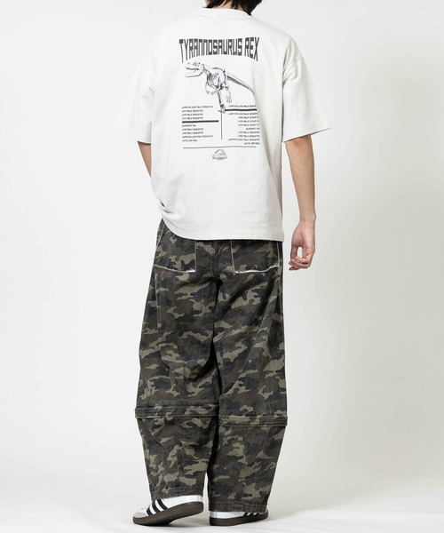 JOHN'S CLOSET（ジョンズクローゼット）の「【15】〔UNIVERSAL Pictures〕アイコンプリント ユーズドライク半袖Tシャツ（Tシャツ/カットソー・メンズ・ブラック系2/ブラック系1/ホワイト系1/ホワイト系2・MEDIUM/X-LARGE/LARGE）」の5枚目の写真