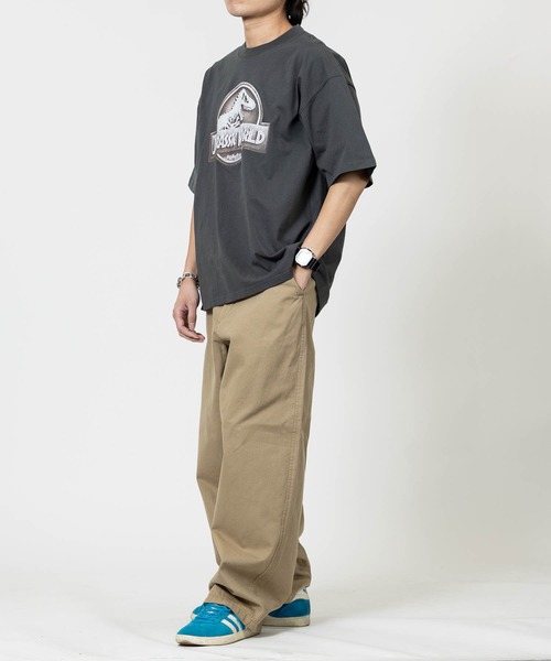 JOHN'S CLOSET（ジョンズクローゼット）の「【15】〔UNIVERSAL Pictures〕アイコンプリント ユーズドライク半袖Tシャツ（Tシャツ/カットソー・メンズ・ブラック系2/ブラック系1/ホワイト系1/ホワイト系2・MEDIUM/X-LARGE/LARGE）」の10枚目の写真