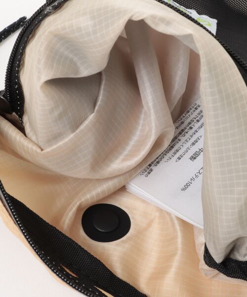 Gramicci（グラミチ）の「【GRAMICCI(グラミチ) 】LT. RIPSTOP SACOCHE（ショルダーバッグ・メンズ・イエロー/ブルー・FREE）」の6枚目の写真