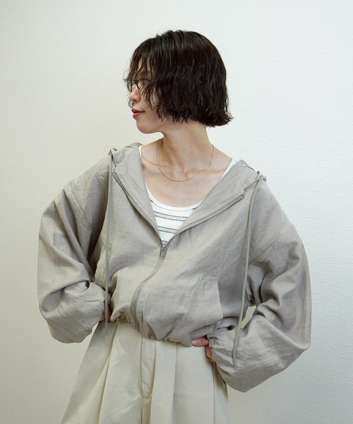 gossara（ゴサラ）の「シアーワッシャーZIPフーディー（シャツ/ブラウス・レディース・グレー/オフホワイト/グレイッシュベージュ・FREE）」の5枚目の写真