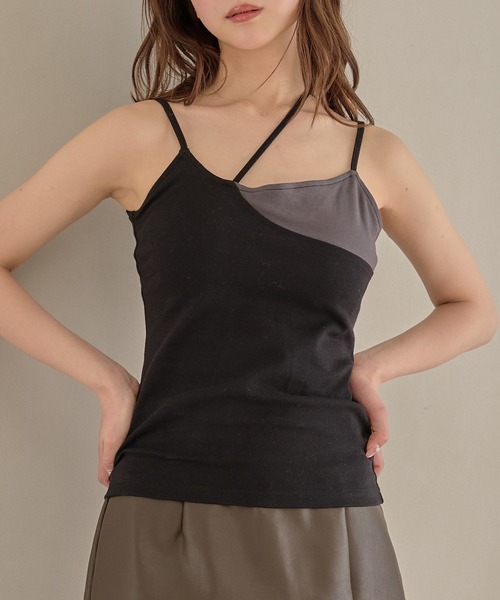 mideal（マイディール）の「layered style cross design camisole / レイヤードスタイルクロスデザインキャミソール（キャミソール・レディース・アイボリー/ブラック・FREE）」の2枚目の写真