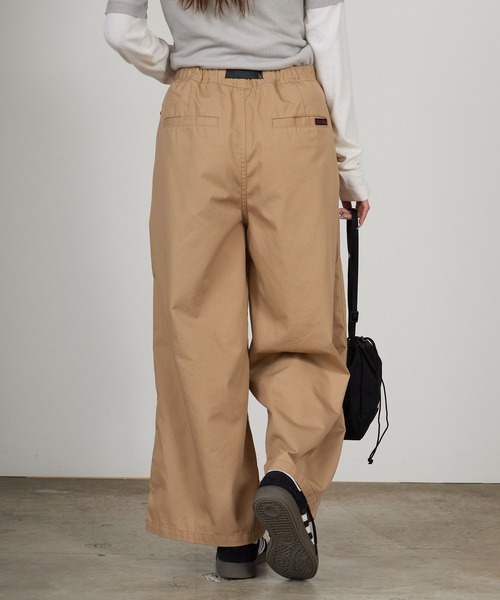 Gramicci(グラミチ)の「Gramicci/グラミチ T/C TWILL BAGGY PANT バギーパンツ ワイドパンツ フロントタック ベルト内蔵 秋 秋服 2026年秋冬(チノパンツ・レディース・チャコールグレー/アイボリー/ブラック/ベージュ・M/L/S)」の21枚目の写真