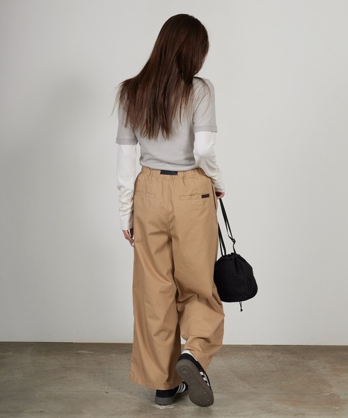 Gramicci(グラミチ)の「Gramicci/グラミチ T/C TWILL BAGGY PANT バギーパンツ ワイドパンツ フロントタック ベルト内蔵 秋 秋服 2026年秋冬(チノパンツ・レディース・チャコールグレー/アイボリー/ブラック/ベージュ・M/L/S)」の22枚目の写真