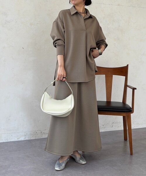 un dix cors（アンディコール）の「スキッパーセットアップ（ワンピース・レディース・アイボリー/グレイッシュベージュ/カーキ・FREE）」の3枚目の写真