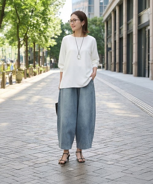 STYLE DELI（スタイルデリ）の「裾出しレイヤード用さらさらブラウス（シャツ/ブラウス・レディース・ホワイト・FREE）」の2枚目の写真