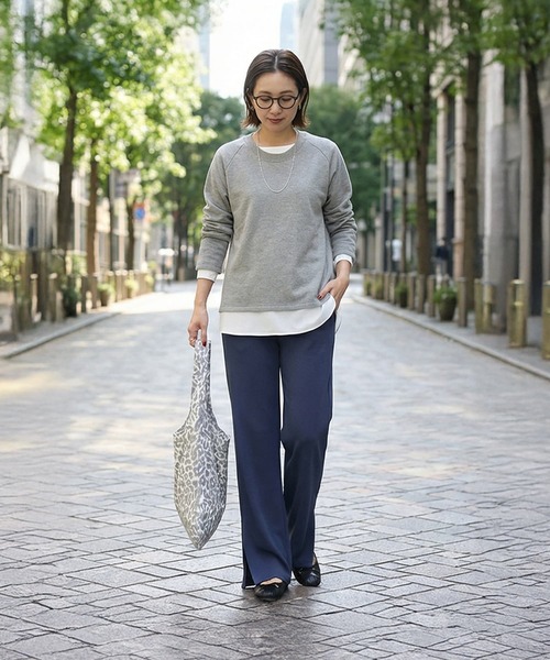 STYLE DELI（スタイルデリ）の「裾出しレイヤード用さらさらブラウス（シャツ/ブラウス・レディース・ホワイト・FREE）」の5枚目の写真