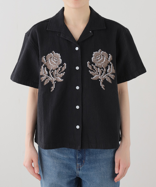 OBEY(オベイ)の「【OBEY / オベイ】 ROSES EMBELLISHED SS SHIRT(シャツ/ブラウス・レディース・ブラック・SMALL/MEDIUM)」の10枚目の写真