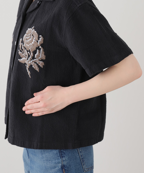 OBEY(オベイ)の「【OBEY / オベイ】 ROSES EMBELLISHED SS SHIRT(シャツ/ブラウス・レディース・ブラック・SMALL/MEDIUM)」の7枚目の写真