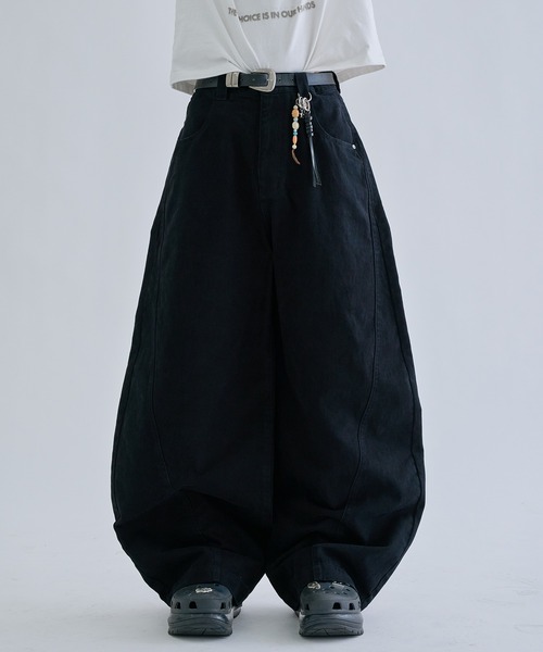 EPNK(イーピーエヌケー)の「Seamcurve cotton pants / シームカーブコットンパンツ(その他パンツ・メンズ・カーキ/ブラック/ブラウン・SMALL/MEDIUM/LARGE)」の13枚目の写真