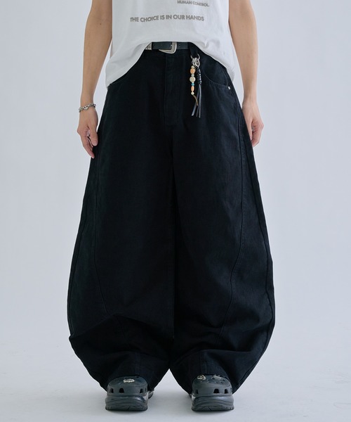 EPNK(イーピーエヌケー)の「Seamcurve cotton pants / シームカーブコットンパンツ(その他パンツ・メンズ・カーキ/ブラック/ブラウン・SMALL/MEDIUM/LARGE)」の14枚目の写真