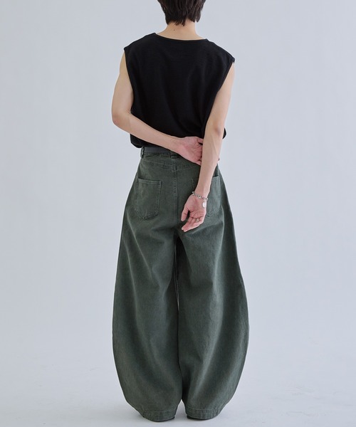 EPNK(イーピーエヌケー)の「Seamcurve cotton pants / シームカーブコットンパンツ(その他パンツ・メンズ・カーキ/ブラック/ブラウン・SMALL/MEDIUM/LARGE)」の4枚目の写真