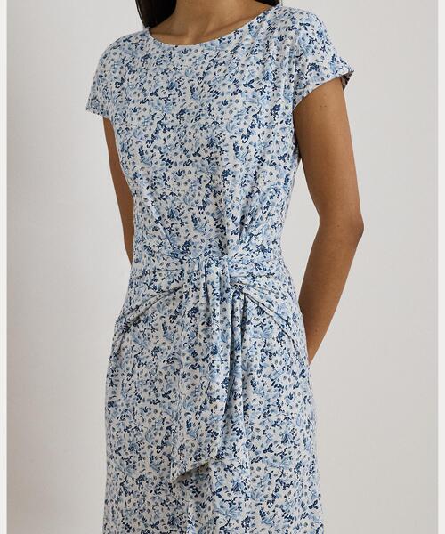 LAUREN RALPH LAUREN(ローレン ラルフ ローレン)の「フローラル ジャージー タイフロント Tシャツ ドレス(ワンピース・レディース・ホワイト・L/M/S/XL/XS/XXS)」の5枚目の写真