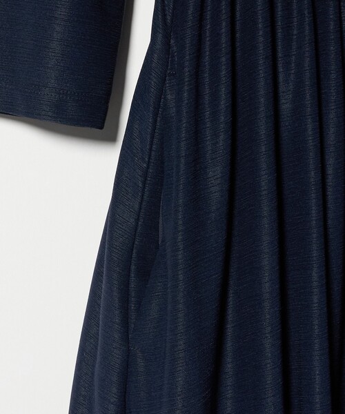 UNITED ARROWS(ユナイテッドアローズ)の「ギャザー ドレープ ワンピース ‐ウォッシャブル‐(ワンピース・レディース・その他1/ネイビー・36/38)」の12枚目の写真