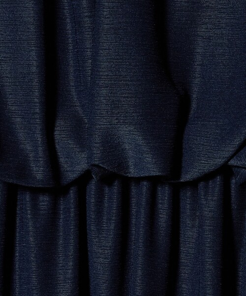 UNITED ARROWS(ユナイテッドアローズ)の「ギャザー ドレープ ワンピース ‐ウォッシャブル‐(ワンピース・レディース・その他1/ネイビー・36/38)」の3枚目の写真