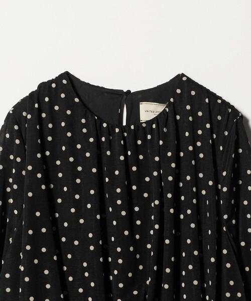 UNITED ARROWS(ユナイテッドアローズ)の「ギャザー ドレープ ワンピース ‐ウォッシャブル‐(ワンピース・レディース・その他1/ネイビー・36/38)」の4枚目の写真