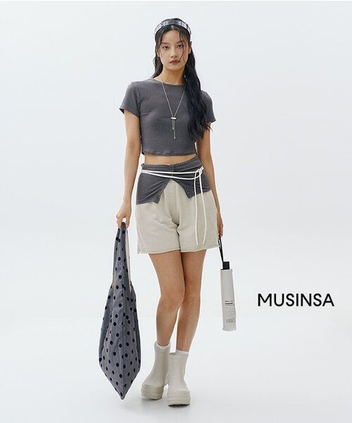 MUSINSA STANDARD WOMAN(ムシンサスタンダードウーマン)の「ウーマンズタイドレインブーツ【クリーム】(レインシューズ・レディース・その他・23cm/24cm/25cm)」の13枚目の写真